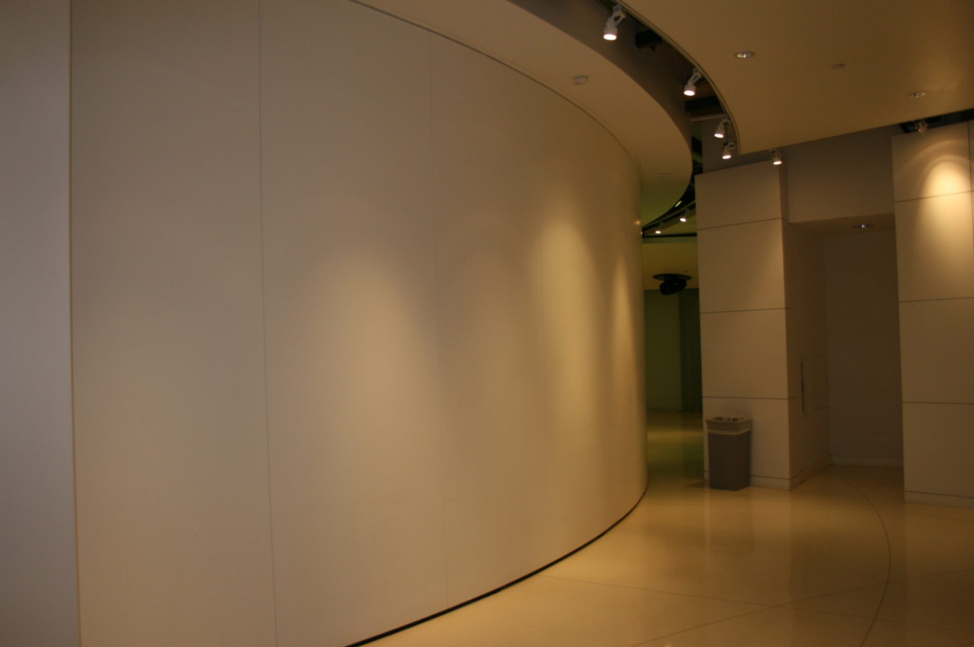 i2 Technologies operable partition installation, Corporate HQ (photo 2)