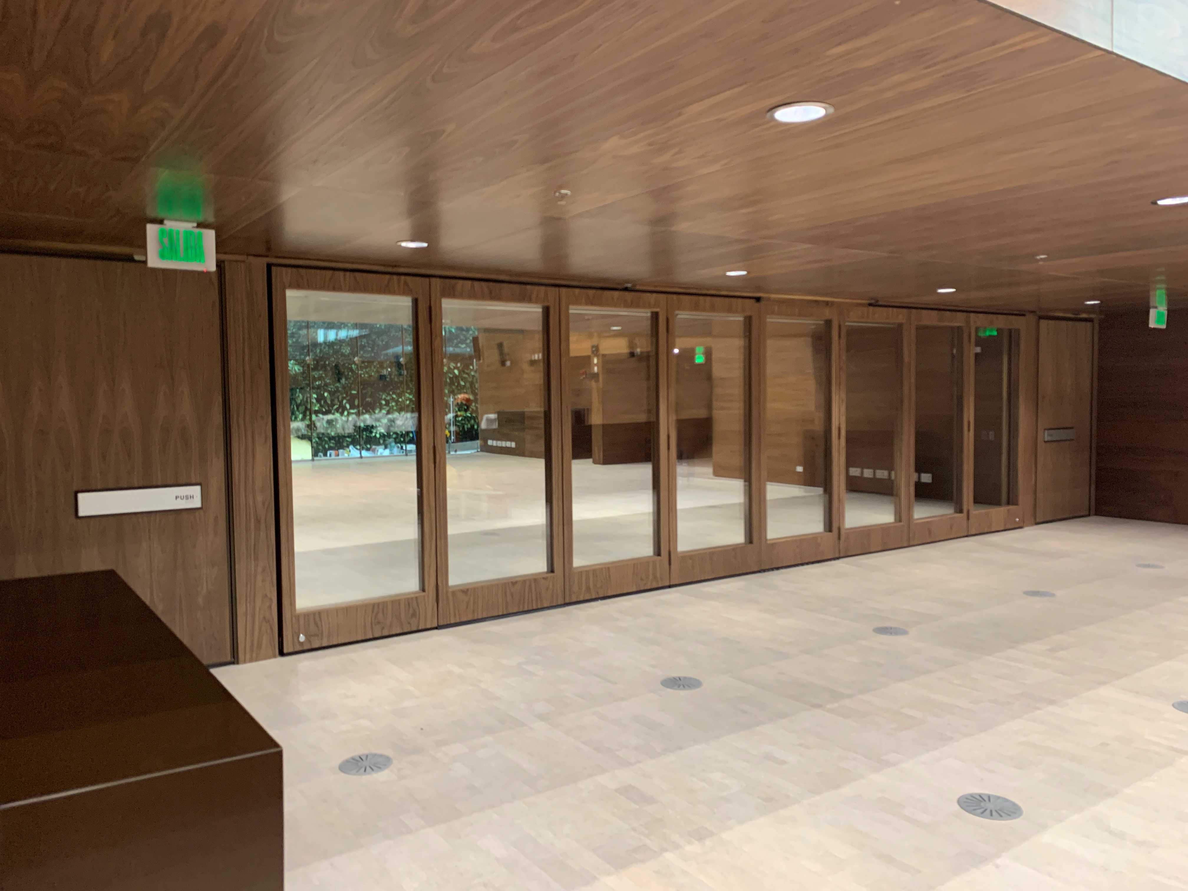 Asamblea Legislativa Costa Rica — Specialties operable partitions