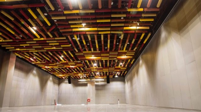Conventiones Lima operable partition installation, Lima, Peru (photo 3)