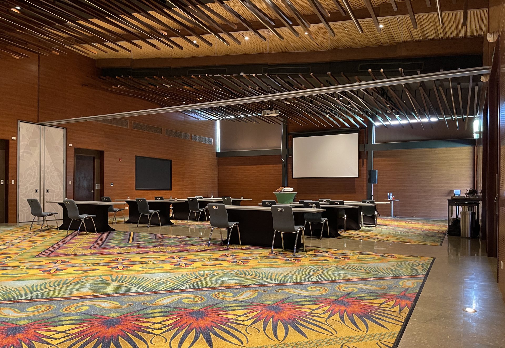 Hotel W Reserva Conchal operable partition installation, Guanacaste, Costa Rica (photo 2)